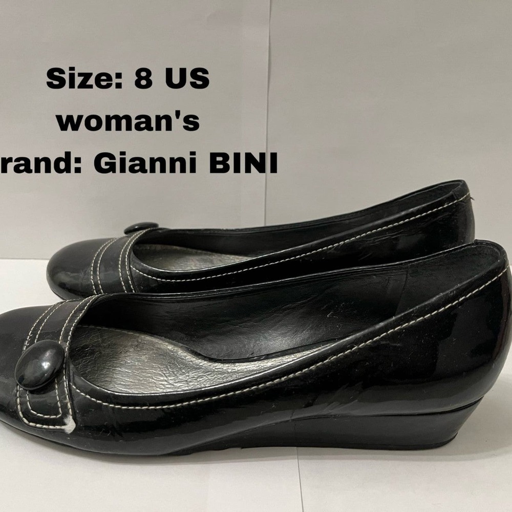 Black women's Gianni Bini- GB shoes. Size 8